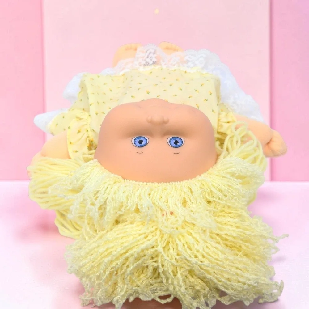 VTG 90s Hasbro Cabbage Patch Kid Doll 1990 1st Ed Blonde Yarn Hair Blue Eyes CPK